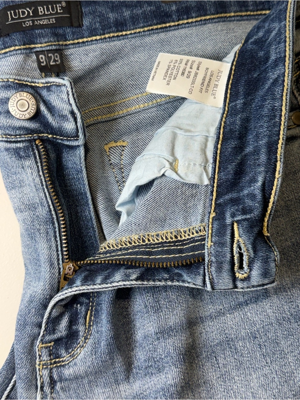 Light Wash Women's Jeans - Judy Blue - Picture 4 of 12